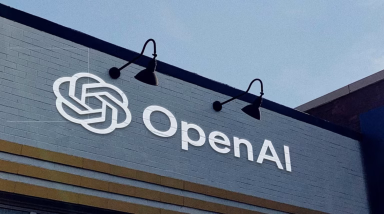 OpenAI redoute la puissance excessive de son prochain modèle et suspend temporairement certaines avancées
